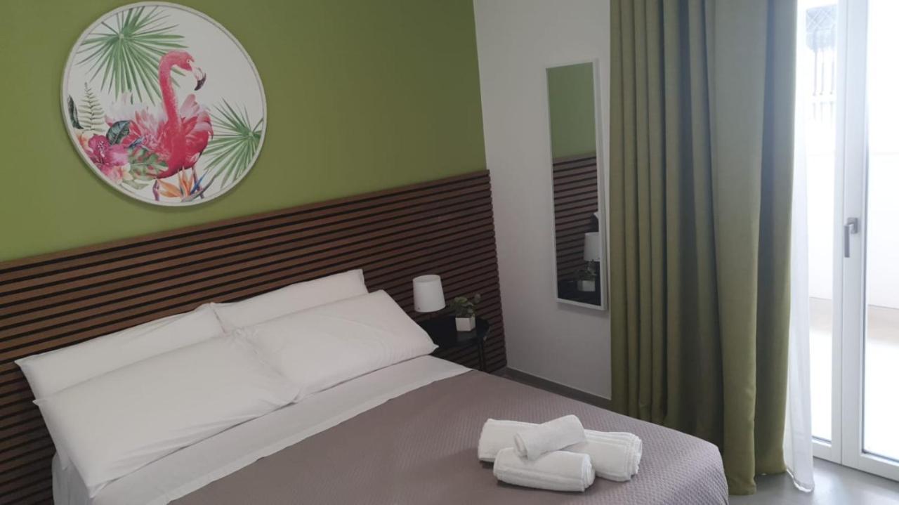 Casa Di Monique 1 Apartment Бари Екстериор снимка