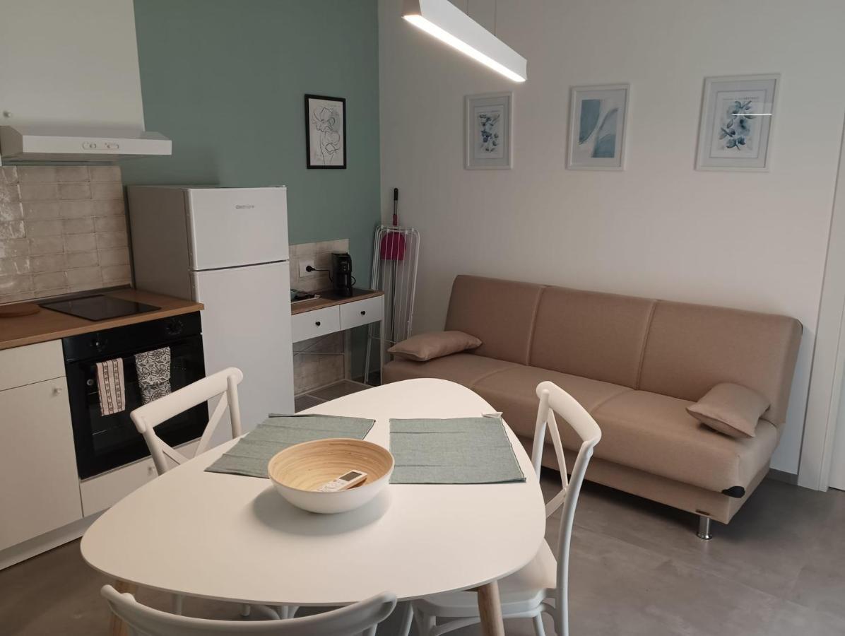 Casa Di Monique 1 Apartment Бари Екстериор снимка