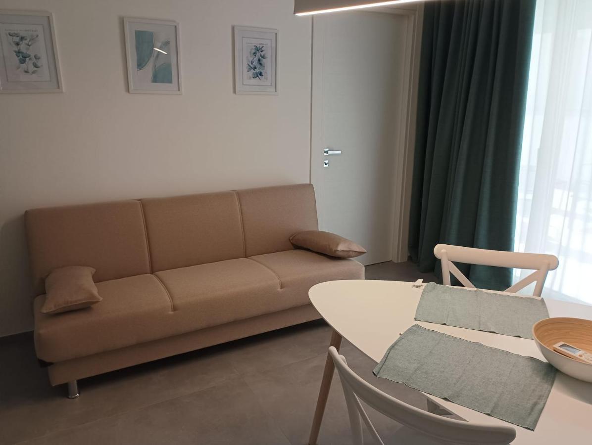 Casa Di Monique 1 Apartment Бари Екстериор снимка